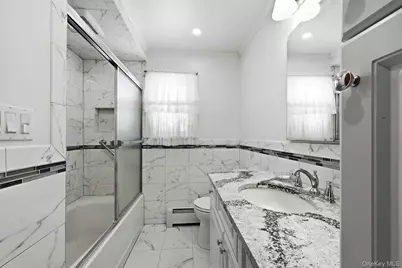 1028 Thomas Avenue, Baldwin, NY 11510 - Photo 15