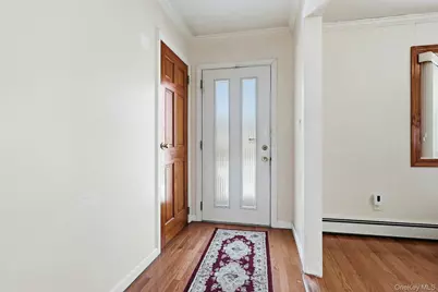 1028 Thomas Avenue, Baldwin, NY 11510 - Photo 5