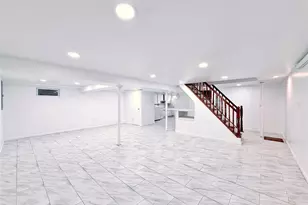 14 Willets Dr, Syosset, NY 11791 - Photo 13