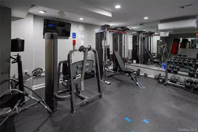 1874 Pelham Parkway S #3B, Bronx, NY 10461 - Photo 17