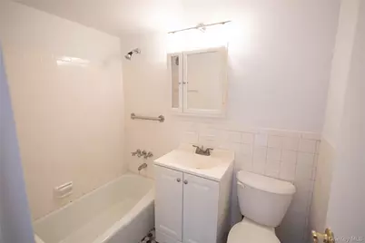 1874 Pelham Parkway S #3B, Bronx, NY 10461 - Photo 7