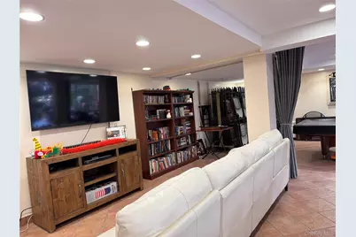 1874 Pelham Parkway S #3B, Bronx, NY 10461 - Photo 11