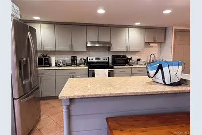 1874 Pelham Parkway S #3B, Bronx, NY 10461 - Photo 9