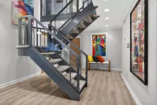 37 Shelter Ln, Roslyn Heights, NY 11577 - Photo 11