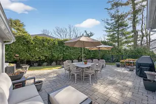 37 Shelter Ln, Roslyn Heights, NY 11577 - Photo 35