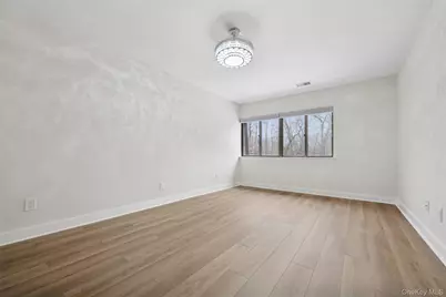 70 Pheasant Run, Roslyn, NY 11576 - Photo 13