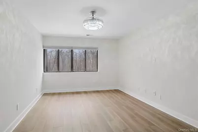 70 Pheasant Run, Roslyn, NY 11576 - Photo 7