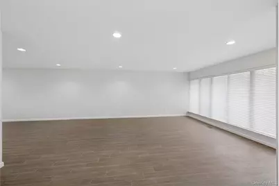 70 Pheasant Run, Roslyn, NY 11576 - Photo 43