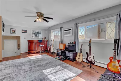 43 Westchester Avenue, West Babylon, NY 11704 - Photo 19