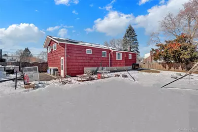 43 Westchester Avenue, West Babylon, NY 11704 - Photo 29