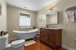 62 Delaware Ave, Long Beach, NY 11561 - Photo 23