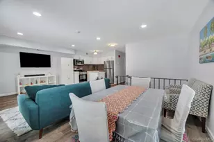 348 Artist Lake Dr, Middle Island, NY 11953 - Photo 13