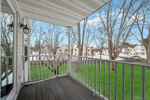 348 Artist Lake Dr, Middle Island, NY 11953 - Photo 33