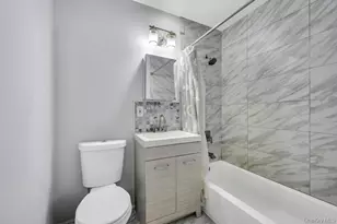 348 Artist Lake Dr, Middle Island, NY 11953 - Photo 31