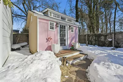 418 Old Farmingdale Road, West Babylon, NY 11704 - Photo 21