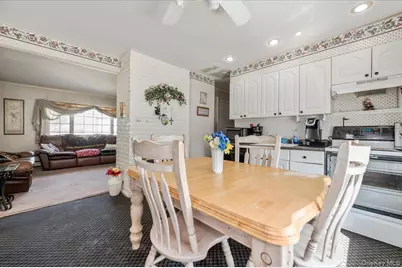 38 Celestial Lane, Levittown, NY 11756 - Photo 7