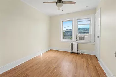 49 Malden Avenue, Lynbrook, NY 11563 - Photo 13