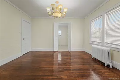 49 Malden Avenue, Lynbrook, NY 11563 - Photo 7