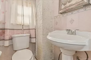 12 Stone Blvd, Massapequa, NY 11758 - Photo 17