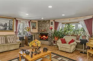 12 Stone Blvd, Massapequa, NY 11758 - Photo 7