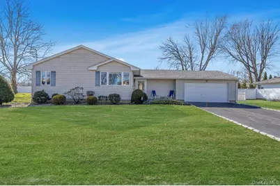 8 Leeward Lane, Commack, NY 11725 - Photo 1