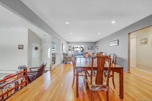 8 Leeward Ln, Commack, NY 11725 - Photo 3
