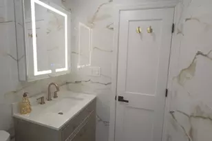 46 W Clearwater Rd, Lindenhurst, NY 11757 - Photo 15