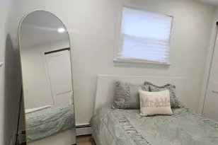 46 W Clearwater Rd, Lindenhurst, NY 11757 - Photo 11