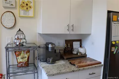 47 N Central Avenue #3K, Hartsdale, NY 10530 - Photo 3