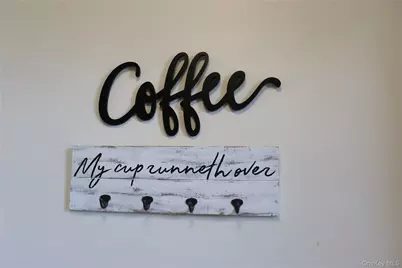 47 N Central Avenue #3K, Hartsdale, NY 10530 - Photo 5