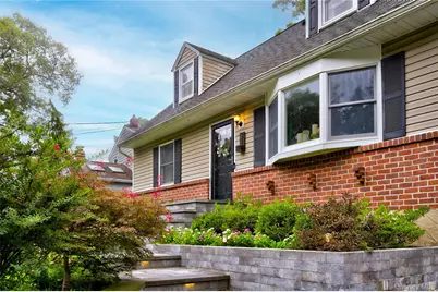 31 Circle Drive, East Northport, NY 11731 - Photo 3