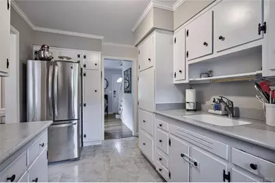 31 Circle Drive, East Northport, NY 11731 - Photo 15