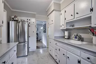 31 Circle Dr, East Northport, NY 11731 - Photo 15