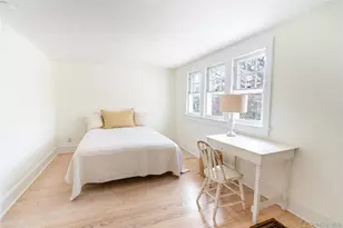 210 5th St, Greenport, NY 11944 - Photo 17