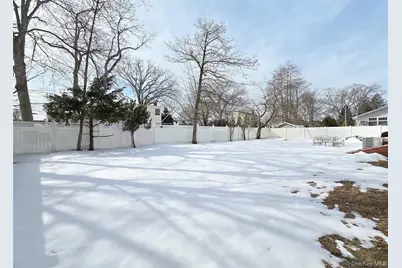 214 Van Buren Street, West Babylon, NY 11704 - Photo 17