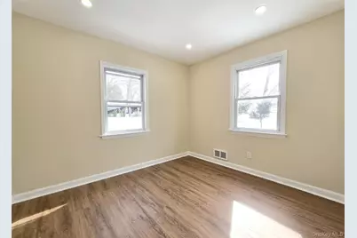 214 Van Buren Street, West Babylon, NY 11704 - Photo 13