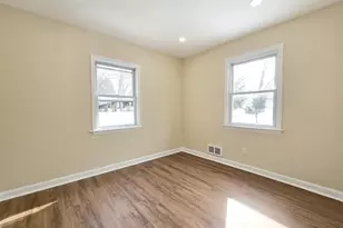 214 Van Buren St, West Babylon, NY 11704 - Photo 13