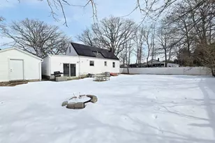 214 Van Buren St, West Babylon, NY 11704 - Photo 19