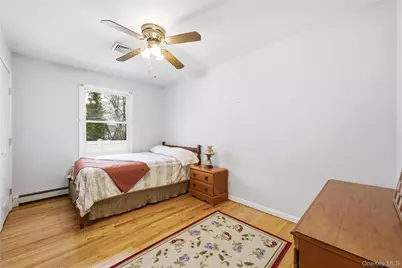 43 Ridgeway Boulevard, Bay Shore, NY 11706 - Photo 23