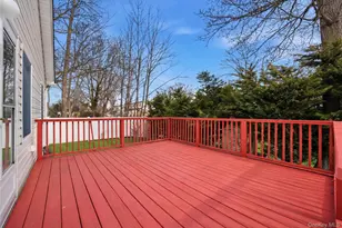 43 Ridgeway Blvd, Bay Shore, NY 11706 - Photo 27