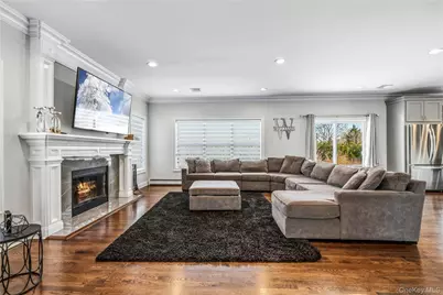3 Manor Court, Mount Sinai, NY 11766 - Photo 9