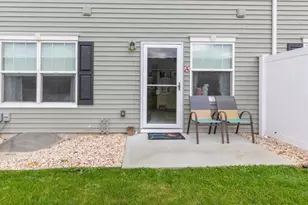 11 Hunter Dr, Central Islip, NY 11722 - Photo 21