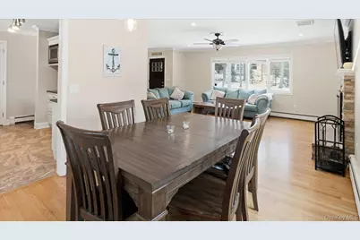3 Robins Nest Lane, Hampton Bays, NY 11946 - Photo 11