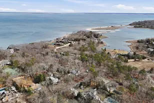 3 Robins Nest Ln, Hampton Bays, NY 11946 - Photo 25