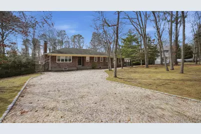 3 Robins Nest Lane, Hampton Bays, NY 11946 - Photo 11