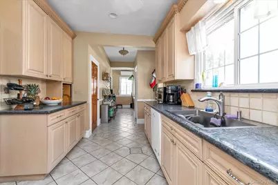 24 Yale Avenue, Hewlett, NY 11557 - Photo 7