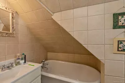 24 Yale Avenue, Hewlett, NY 11557 - Photo 15