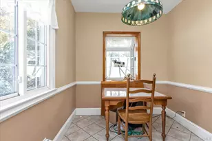 24 Yale Ave, Hewlett, NY 11557 - Photo 9