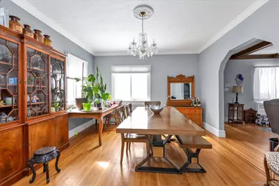 24 Yale Avenue, Hewlett, NY 11557 - Photo 5