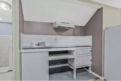 26 Smith Street, Amityville, NY 11701 - Photo 29